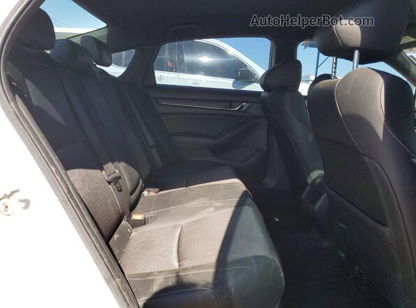 1HGCV1F33KA026130 2019 HONDA ACCORD White Հետևի նստատեղերի տեսք