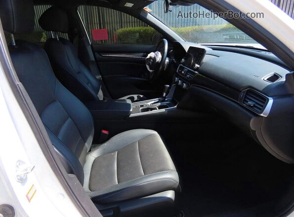 1HGCV1F33MA072995 2021 HONDA ACCORD White უკანა ხედი