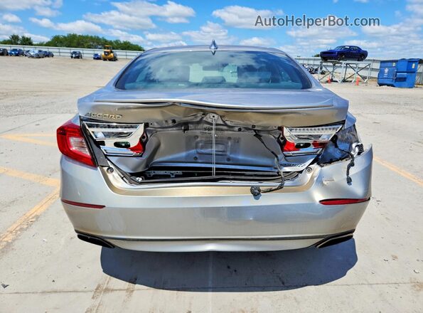 1HGCV1F34JA140300 2018 HONDA ACCORD Серебряный Вид сзади