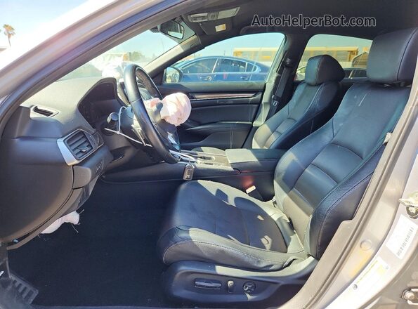 1HGCV1F34KA036973 2019 HONDA ACCORD Silver Front interior view