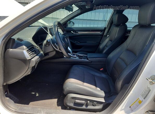 1HGCV1F35JA089521 2018 HONDA ACCORD Белый Вид салона спереди