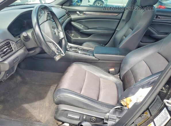 1HGCV1F36JA244609 2018 HONDA ACCORD Черный Вид салона спереди