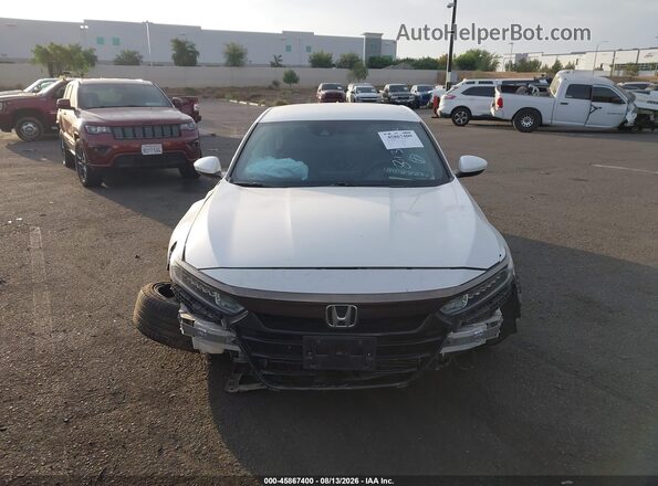 1HGCV1F37JA242416 2018 HONDA ACCORD Белый Вид задней части салона