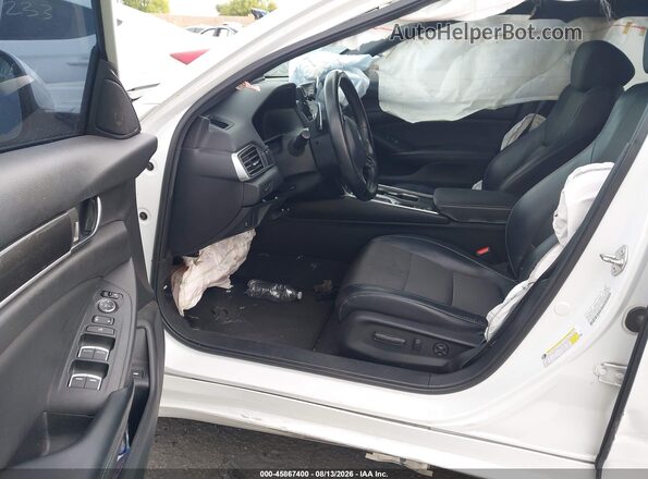 1HGCV1F37JA242416 2018 HONDA ACCORD Белый Вид салона спереди