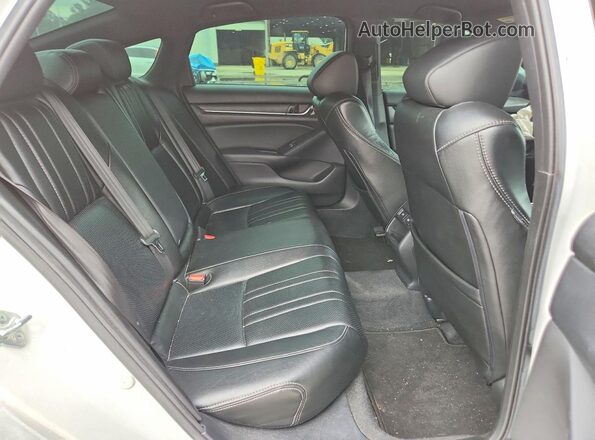 1HGCV1F37MA123690 2021 HONDA ACCORD White Vista de los asientos traseros