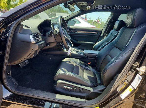 1HGCV1F38JA033007 2018 HONDA ACCORD Black Вид салону спереду