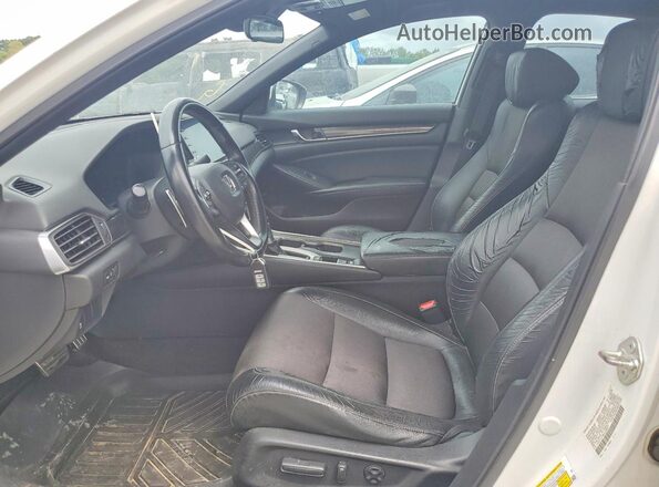 1HGCV1F38JA038577 2018 HONDA ACCORD White Vista interior delantera