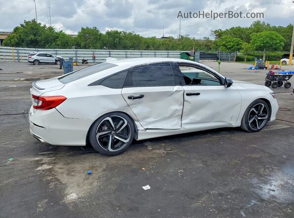 1HGCV1F38JA178001 2018 HONDA ACCORD Белый Задняя правая четверть