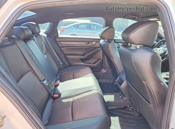 1HGCV1F38KA154508 2019 HONDA ACCORD White Вид задніх сидінь