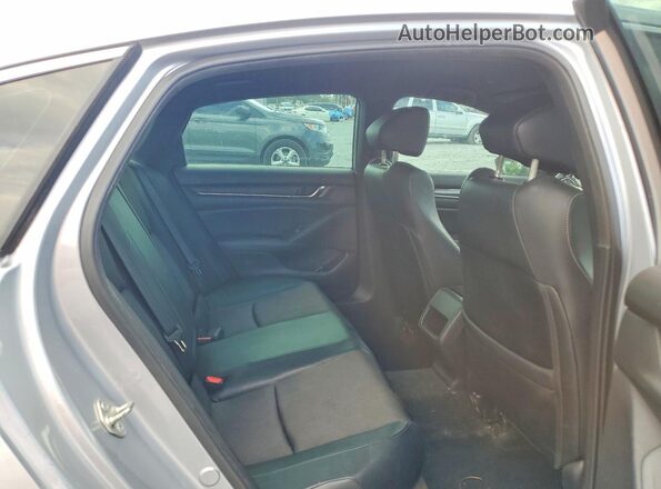 1HGCV1F39JA043058 2018 HONDA ACCORD Silver უკანა სავარძლების ხედი