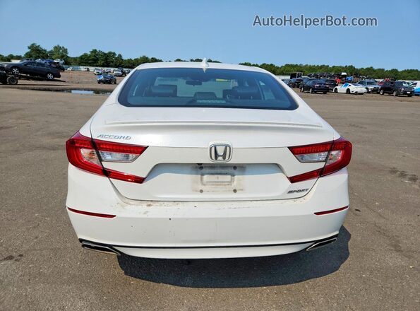 1HGCV1F39JA205691 2018 HONDA ACCORD White უკანა ხედი