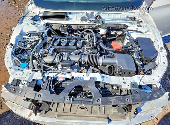 1HGCV1F39NA089382 2022 HONDA ACCORD White Вид задньої частини салону