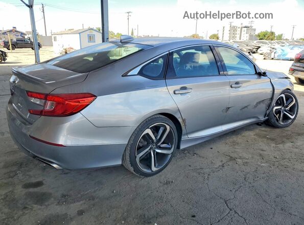 1HGCV1F3XJA252535 2018 HONDA ACCORD Silver Задня права чверть