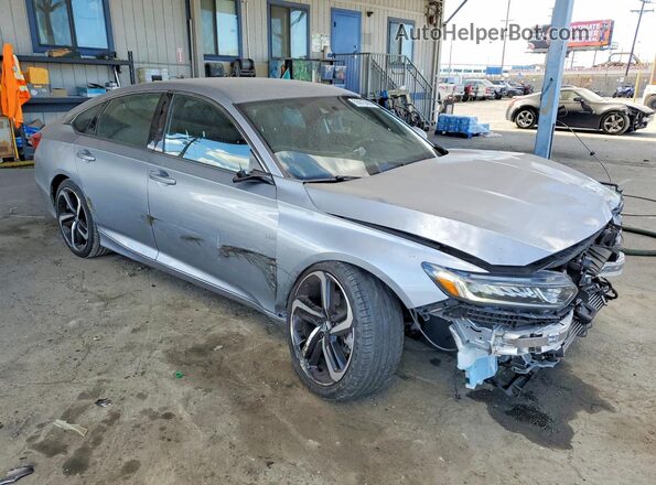 1HGCV1F3XJA252535 2018 HONDA ACCORD Silver Передня права чверть