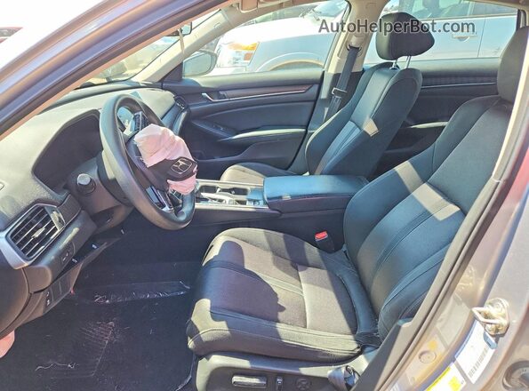 1HGCV1F40JA080329 2018 HONDA ACCORD Silver Սալոնի դիմացի տեսք