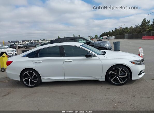 1HGCV1F40NA062869 2022 HONDA ACCORD White Вид задньої частини салону