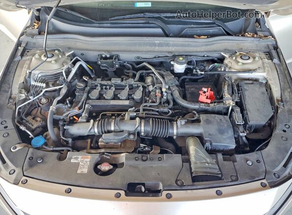 1HGCV1F41JA096202 2018 HONDA ACCORD Silver Vista interior trasera