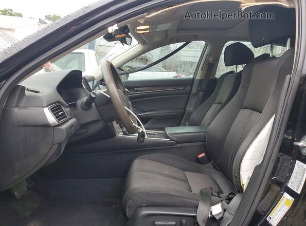 1HGCV1F41JA250374 2018 HONDA ACCORD Black Front interior view