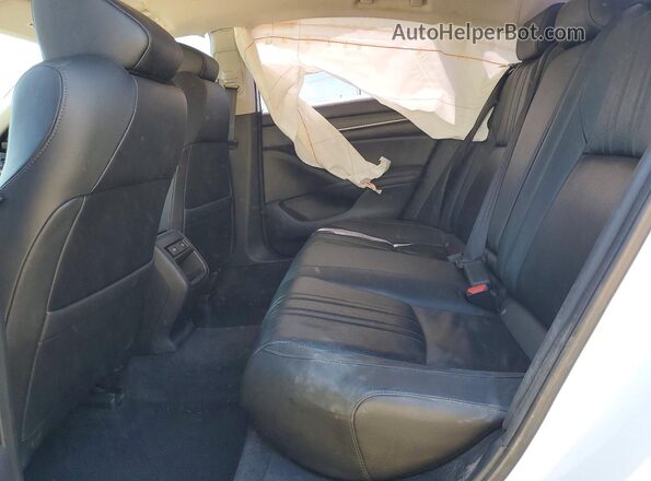 1HGCV1F42NA109674 2022 HONDA ACCORD White Widok tylnych siedzeń