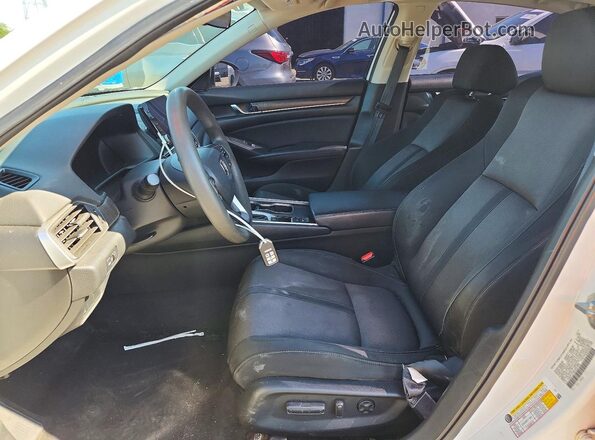 1HGCV1F44JA021509 2018 HONDA ACCORD White Սալոնի դիմացի տեսք