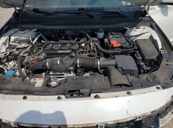 1HGCV1F44JA055322 2018 HONDA ACCORD White Вид задньої частини салону