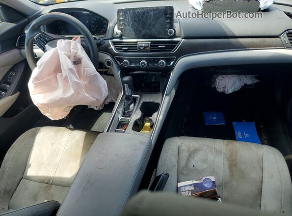 1HGCV1F45JA238437 2018 HONDA ACCORD Серебряный Вид панели приборов