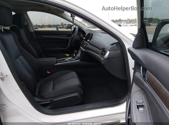 1HGCV1F47JA109633 2018 HONDA ACCORD White Widok wnętrza z przodu