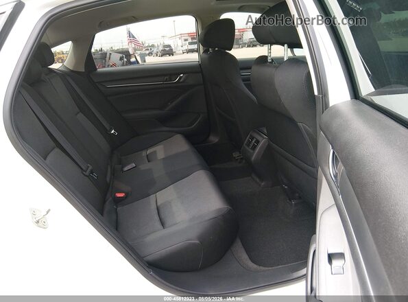1HGCV1F47JA109633 2018 HONDA ACCORD White Widok naklejki z numerem VIN