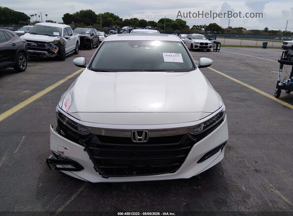 1HGCV1F47JA109633 2018 HONDA ACCORD White Widok zestawu wskaźników