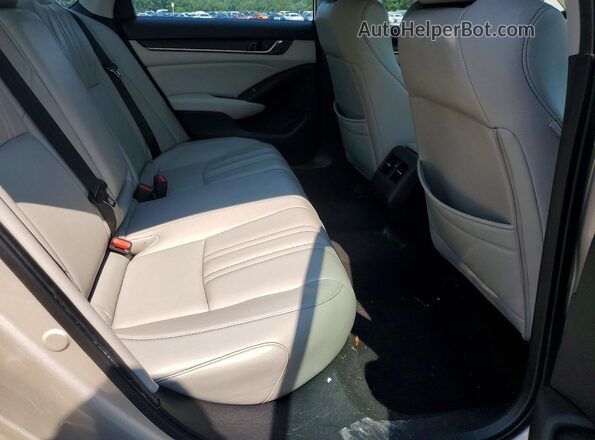 1HGCV1F48JA071068 2018 HONDA ACCORD Beige Вид задніх сидінь
