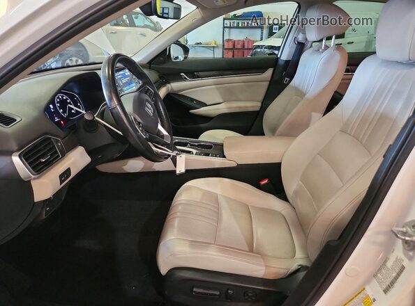 1HGCV1F50NA050424 2022 HONDA ACCORD Белый Вид салона спереди