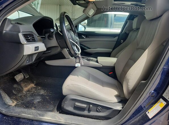 1HGCV1F51KA135526 2019 HONDA ACCORD Синий Вид салона спереди