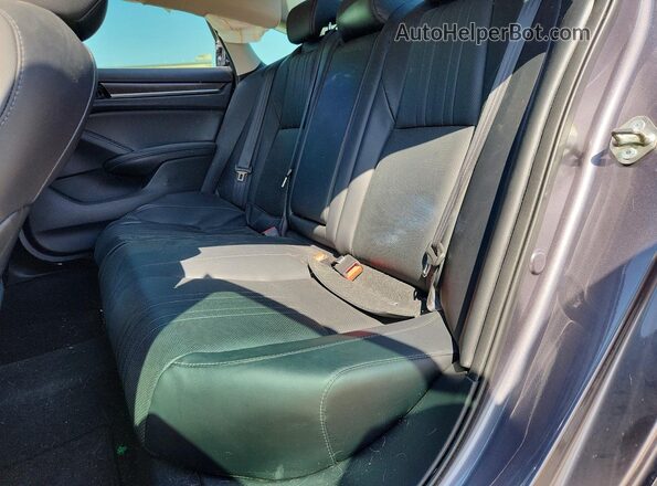 1HGCV1F52JA231888 2018 HONDA ACCORD Серый Вид задних сидений