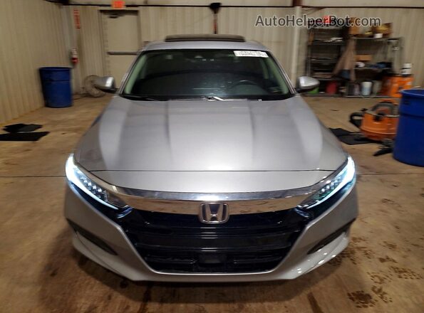 1HGCV1F54JA129136 2018 HONDA ACCORD Silver Vista frontal