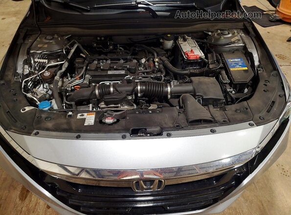 1HGCV1F54JA129136 2018 HONDA ACCORD Silver Vista interior trasera