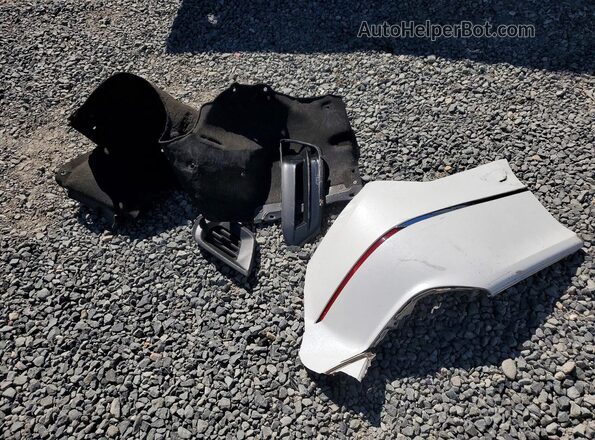 1HGCV1F56JA037204 2018 HONDA ACCORD White Շարժիչի բաժամունքի տեսք
