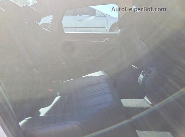 1HGCV1F56JA037204 2018 HONDA ACCORD White Հետևի նստատեղերի տեսք