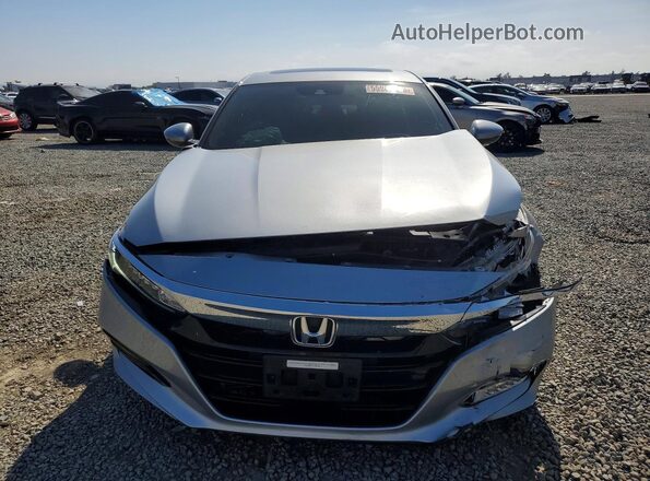 1HGCV1F58JA008612 2018 HONDA ACCORD Silver Դիմացի տեսք