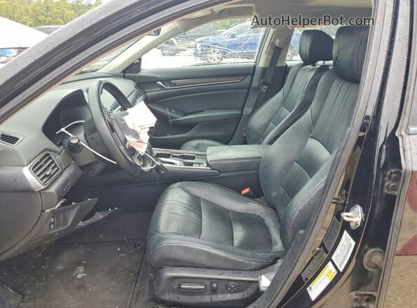 1HGCV1F58JA053775 2018 HONDA ACCORD Черный Вид салона спереди
