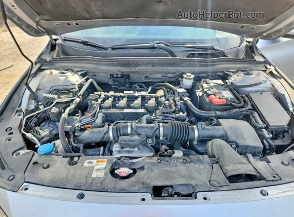 1HGCV1F5XJA212358 2018 HONDA ACCORD Серебряный Вид задней части салона