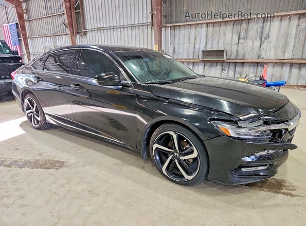 1HGCV1F63JA071867 2018 HONDA ACCORD Черный Передняя правая четверть