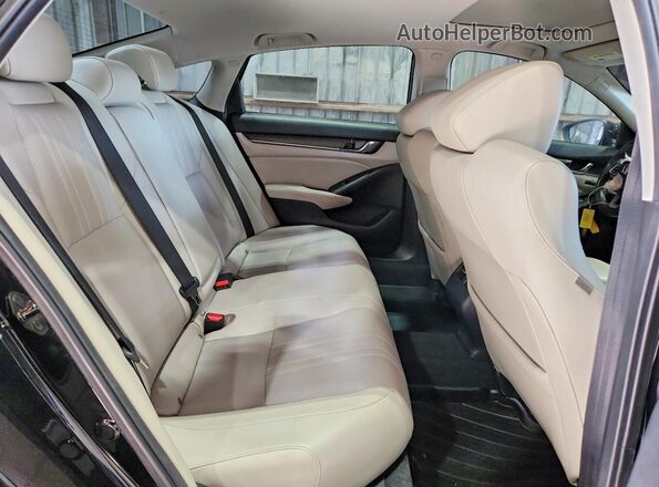 1HGCV1F63JA071867 2018 HONDA ACCORD Черный Вид задних сидений
