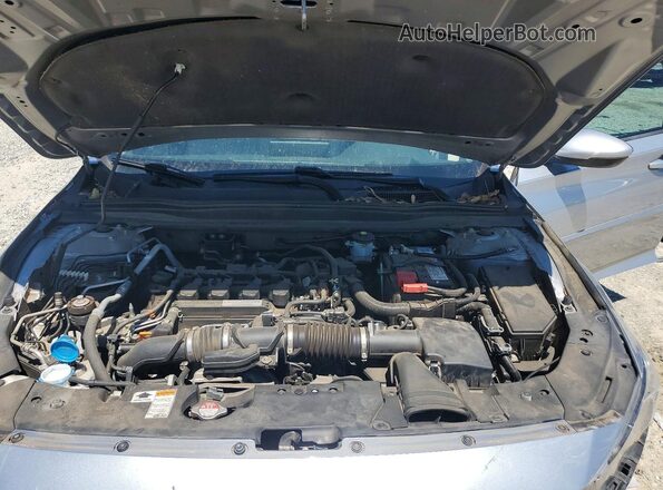 1HGCV1F91JA204944 2018 HONDA ACCORD Silver Rear interior view