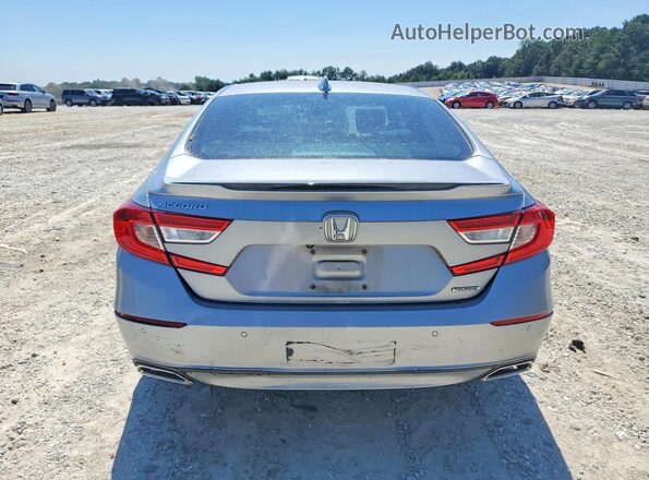 1HGCV1F91JA204944 2018 HONDA ACCORD Silver Rear view