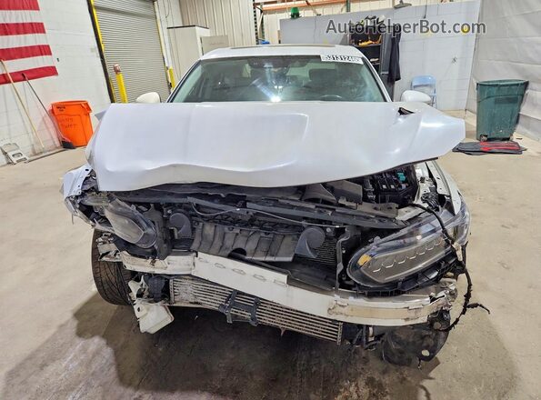 1HGCV1F92JA013677 2018 HONDA ACCORD Белый Вид спереди