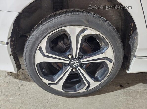 1HGCV1F92JA013677 2018 HONDA ACCORD Белый 