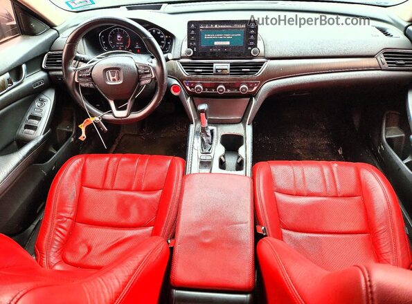 1HGCV1F96JA026268 2018 HONDA ACCORD Черный Вид панели приборов