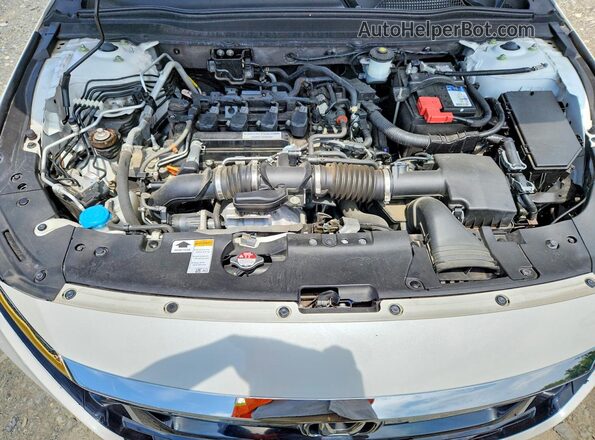 1HGCV1F97JA144068 2018 HONDA ACCORD White Vista interior trasera