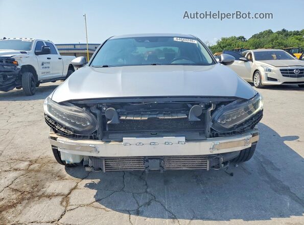 1HGCV1F97JA204995 2018 HONDA ACCORD Silver Դիմացի տեսք