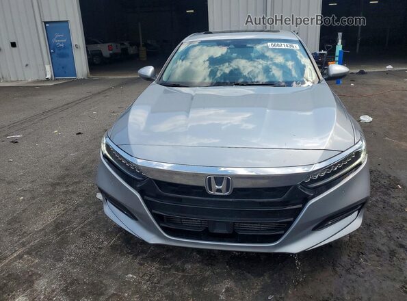 1HGCV1F98JA077769 2018 HONDA ACCORD Silver Вид спереду